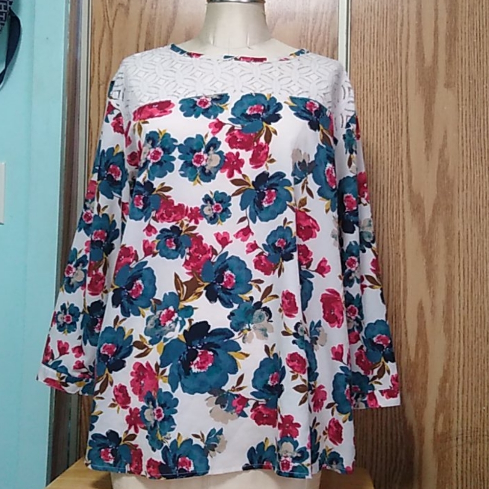 Van Heusen floral top